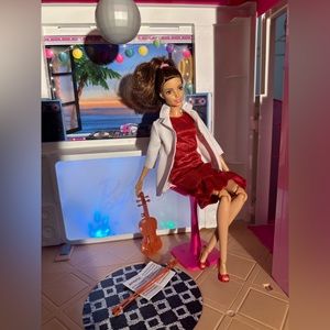 You Gotta Make Your Own Kind Of Music With This Special Music Connoisseur Barbie